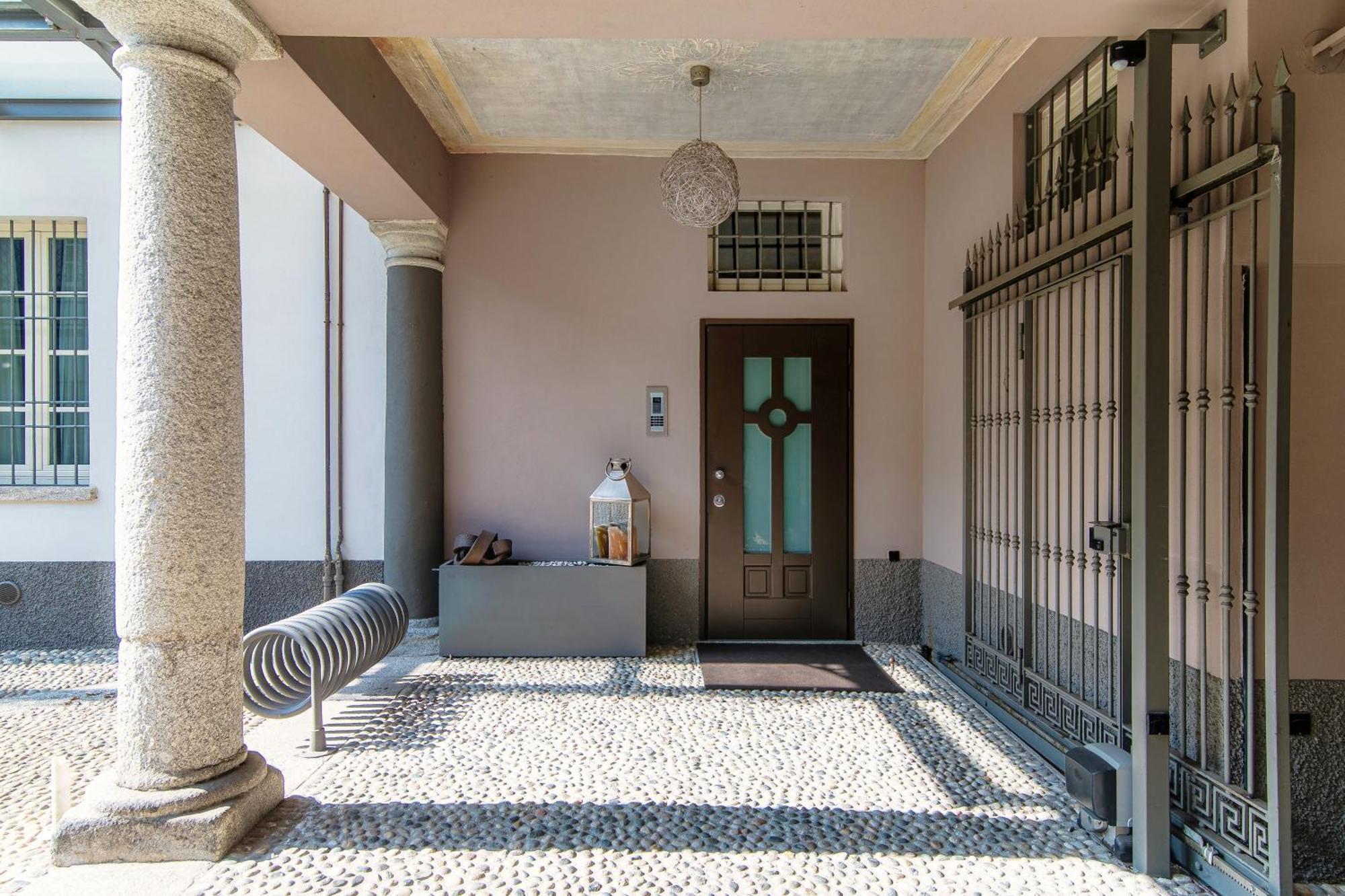 La Casa Di Carlotta - Urban Retreat In Como Buitenkant foto