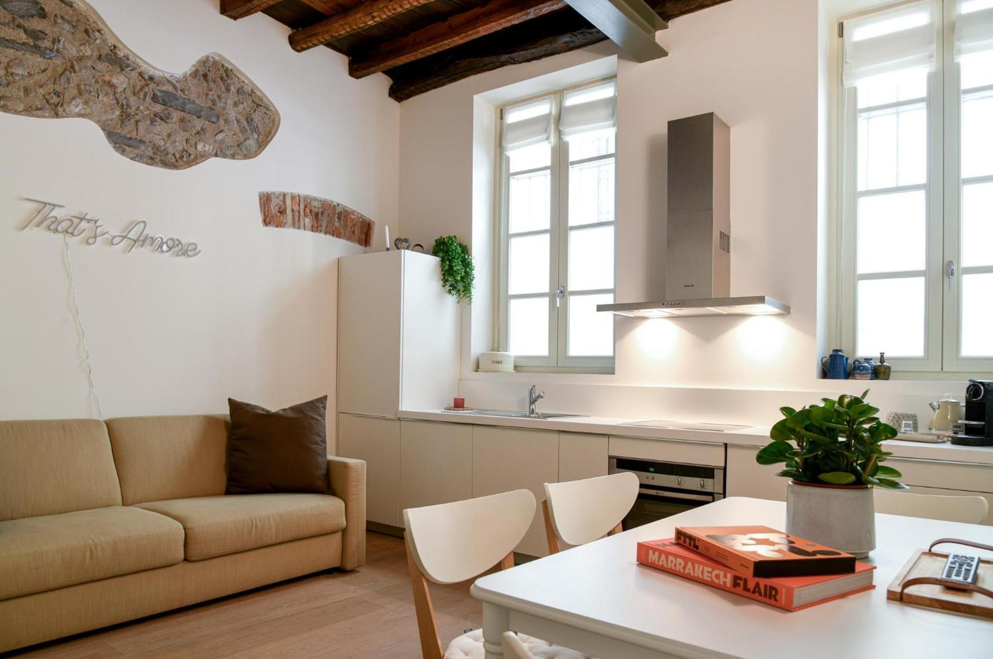 La Casa Di Carlotta - Urban Retreat In Como Buitenkant foto